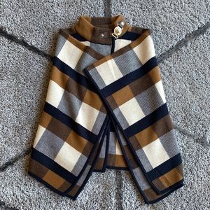 Anne Klein Fall Color-block Sweater Cape
